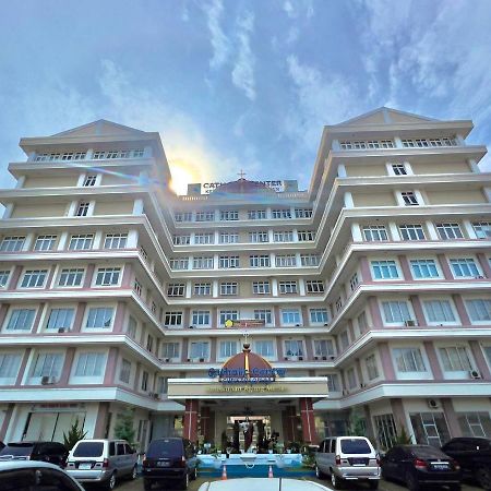 Ohulu Guesthouse Медан Екстериор снимка
