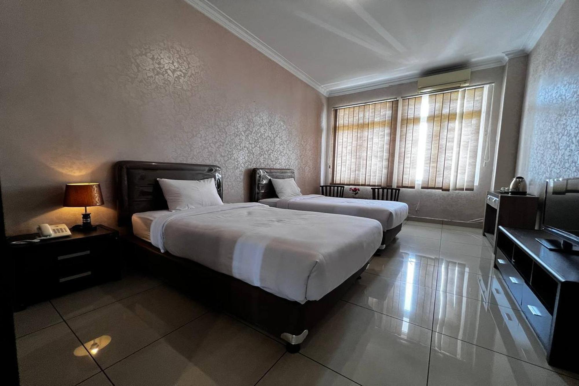 Ohulu Guesthouse Медан Екстериор снимка